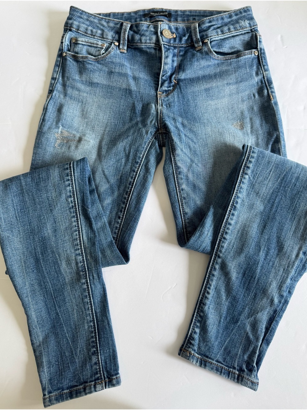 White House Black Market Women's Skinny Jeans - Blue Wash